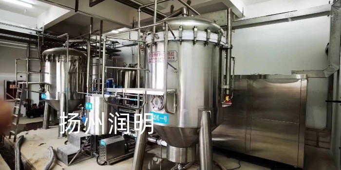 燭式白酒冷凍過濾機(jī)，過濾效果看的見呀！